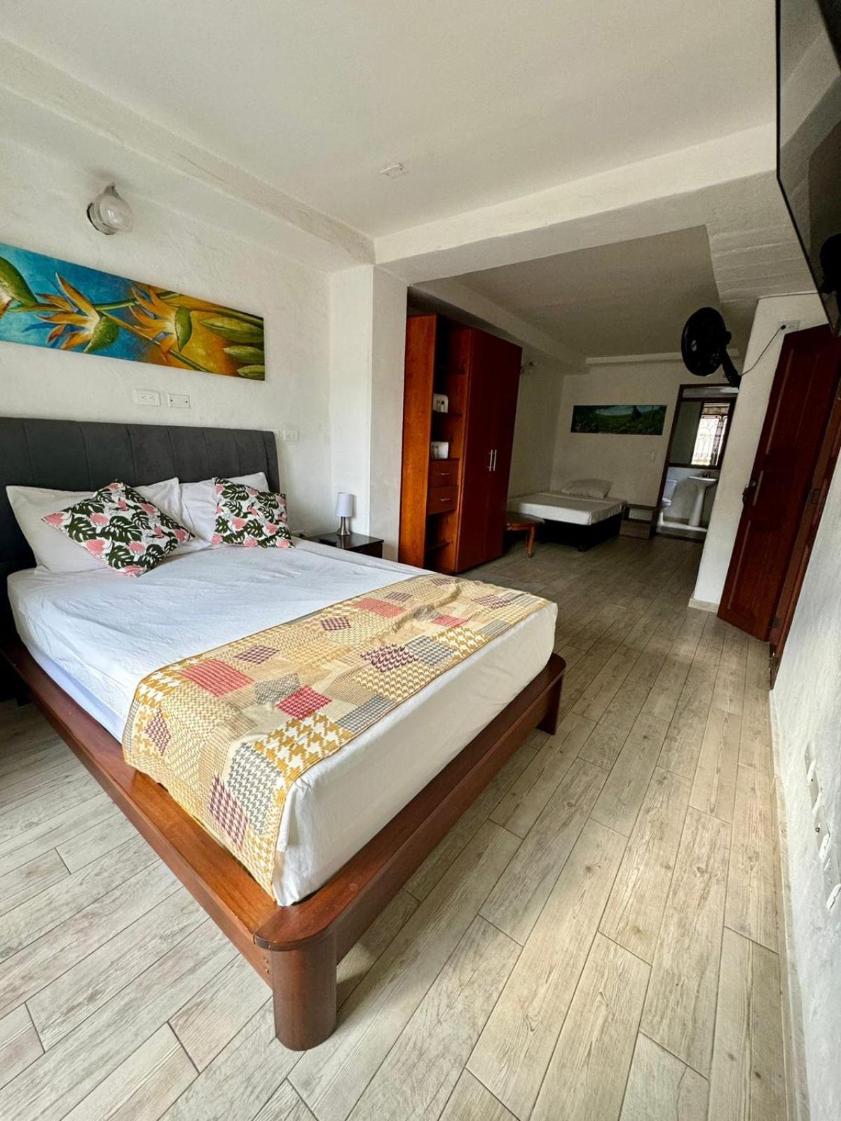 Hotel Casa Bresse Кали Екстериор снимка