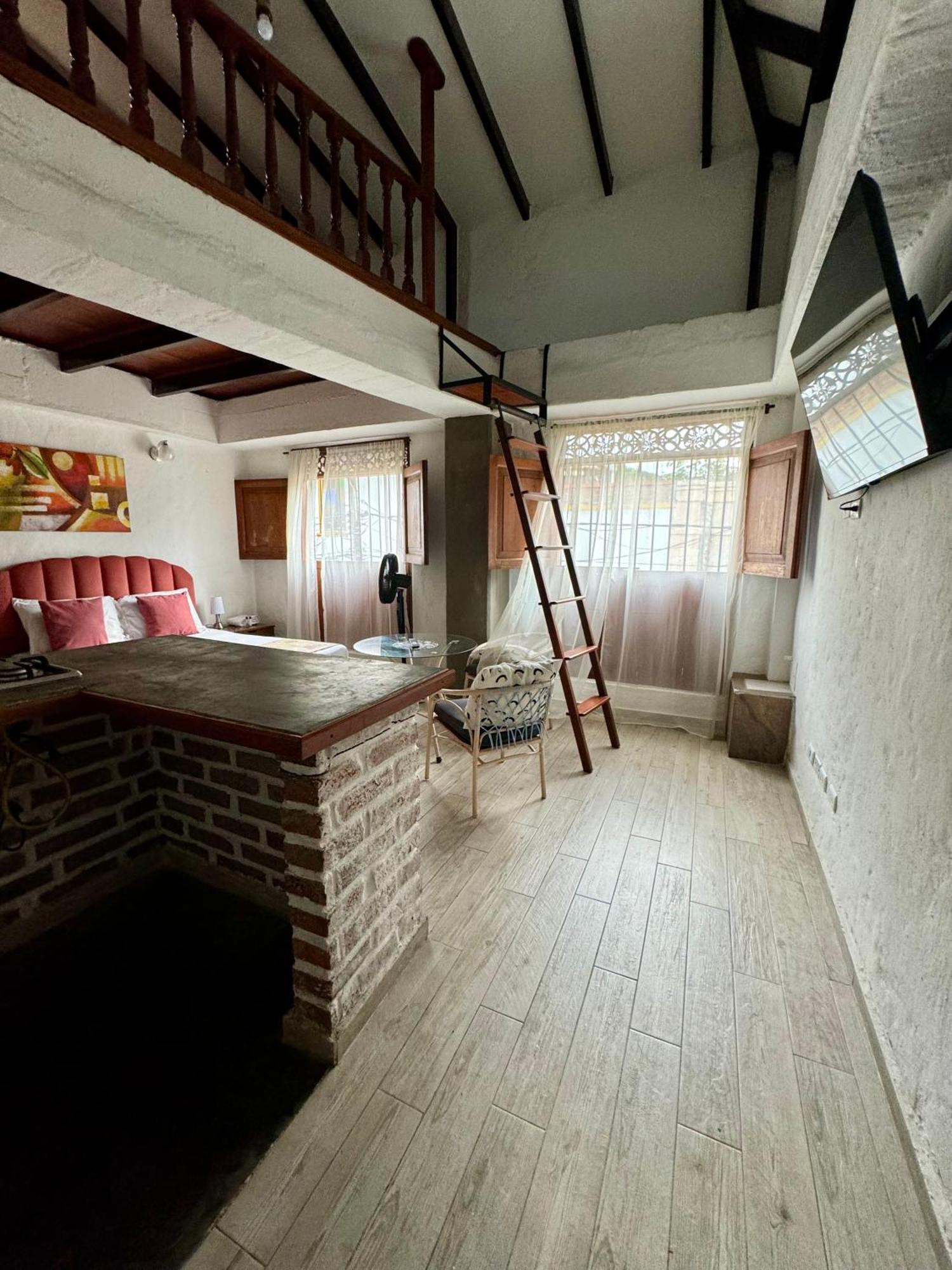 Hotel Casa Bresse Кали Екстериор снимка