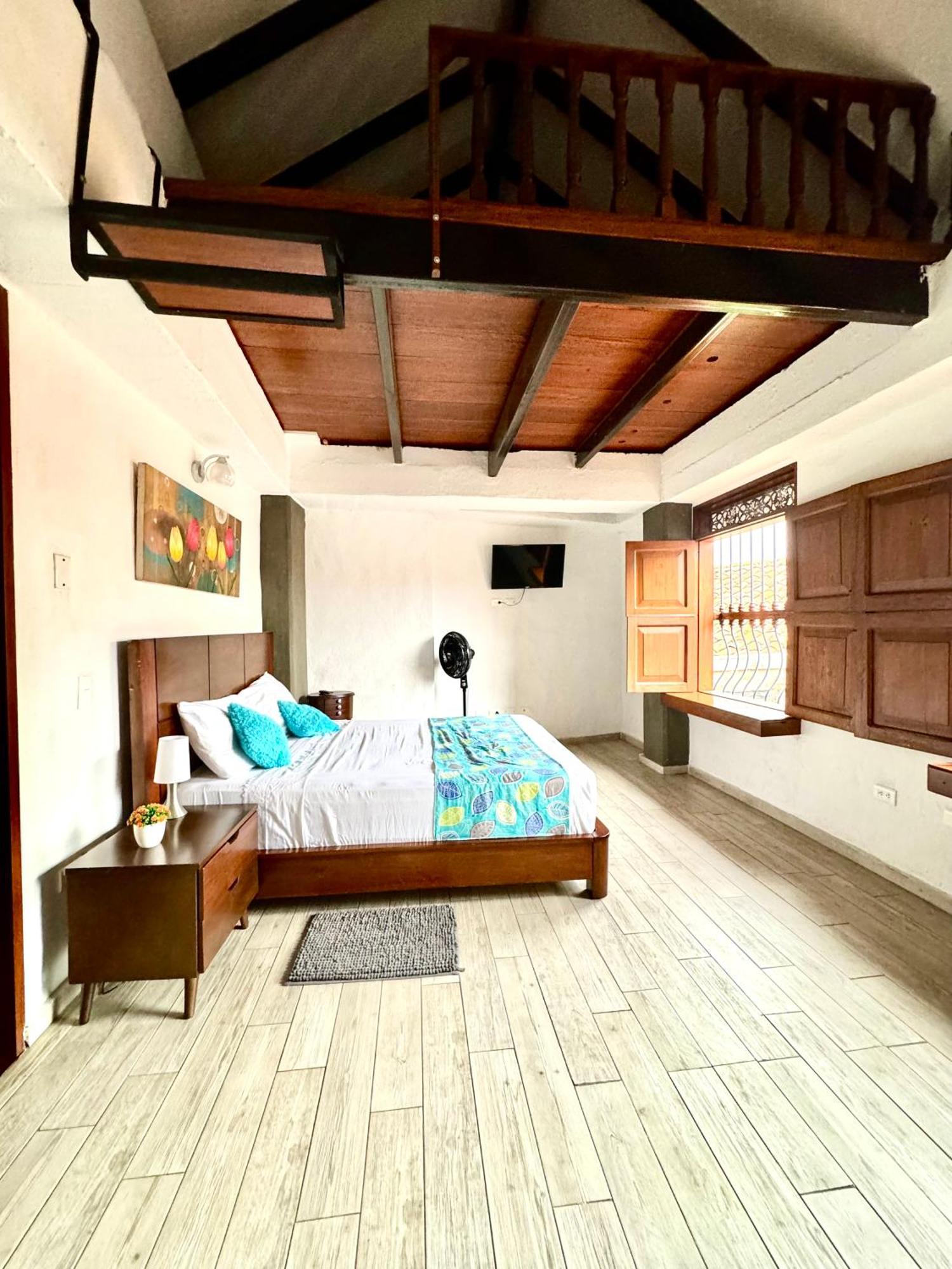 Hotel Casa Bresse Кали Екстериор снимка